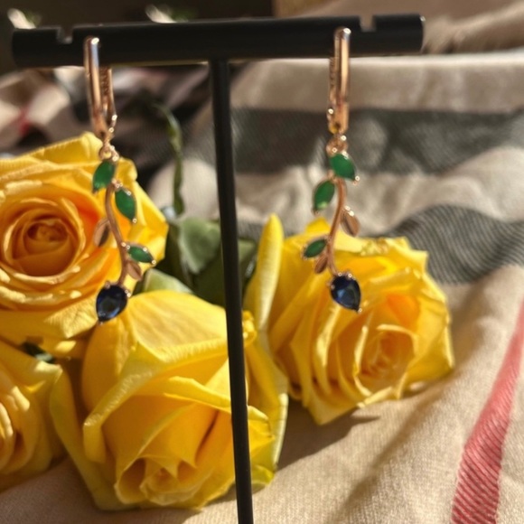Natural Green and Blue Zircon Flower Drop Earrings 585 Rose Gold Plated New - Picture 6 of 8
